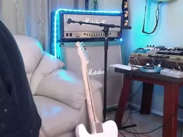 Offline flanneldong on Chaturbate