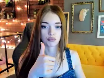 Offline flexyfoxy on Chaturbate