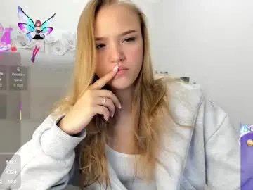 flooora_0 on Chaturbate