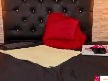 Offline francesca_bbw on Chaturbate