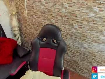 Offline francesca_bbw on Chaturbate