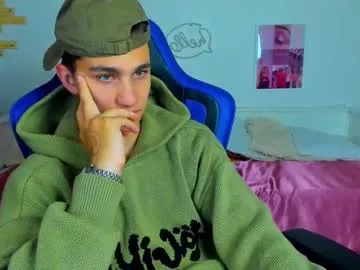 Offline frank_mooree on Chaturbate