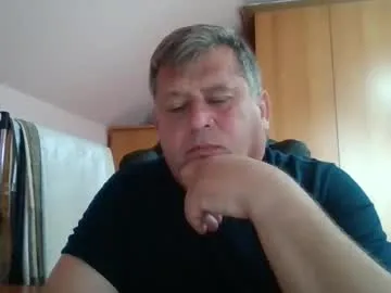 Offline freeboy80180 on Chaturbate