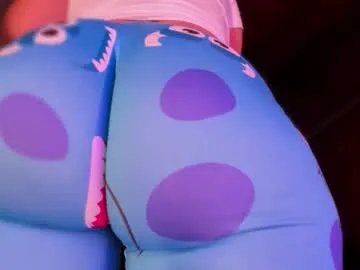 gabby_haze — #leggings #curvy #bigass #squirt #tease  - Multi-Goal :  enjoy with me make me cum  #tease #bigass #squirt #curvy #leggings