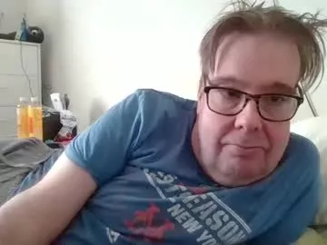 Offline garyg930 on Chaturbate