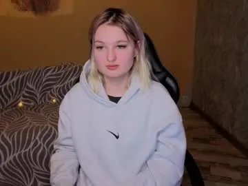 grase_neon — GOAL: 1 hole in pantyhose [15 tokens remaining] Welcome to my room! #bdsm #sph #cei #joi #mistress