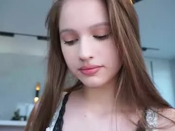 Offline hecola on Chaturbate