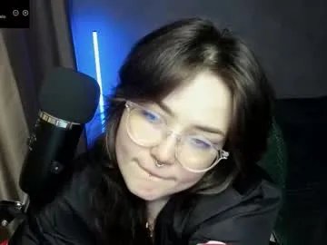 hell_hotline on Chaturbate