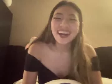 hiddenr0se on Chaturbate 