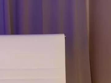 hollyextra on Chaturbate