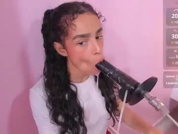 honey_sofii_ on Chaturbate