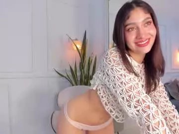 honeyymoonn_ on Chaturbate