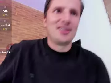 Offline horse_man2 on Chaturbate