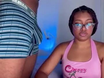 Freechat hotharmonies on Chaturbate