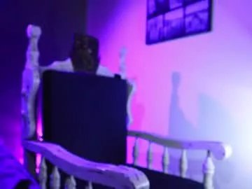 hotlatinking on Chaturbate