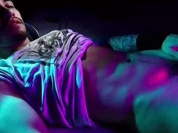 hotlatinking on Chaturbate