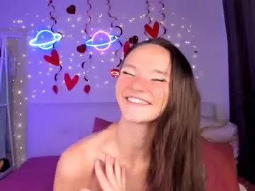 hottiesteverly on Chaturbate
