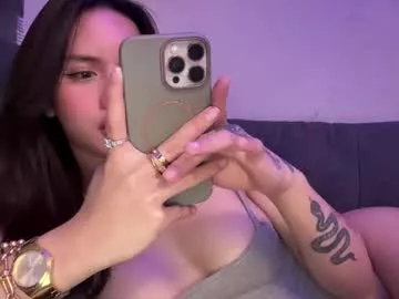 Freechat hugecockeightine on Chaturbate