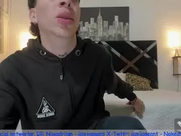 Offline iammariano on Chaturbate