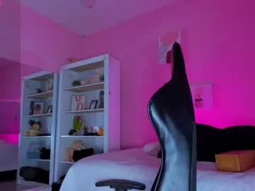 ian_castillo_ on Chaturbate