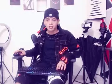 Offline indomitablebeast on Chaturbate