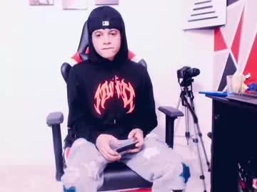 Offline indomitablebeast on Chaturbate