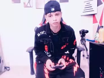 Offline indomitablebeast on Chaturbate