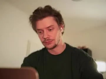 ironthud on Chaturbate