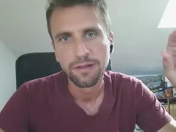 Offline italiano116116 on Chaturbate