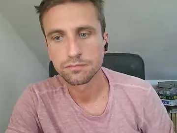 Offline italiano116116 on Chaturbate