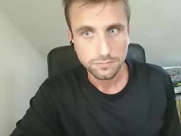 Offline italiano116116 on Chaturbate