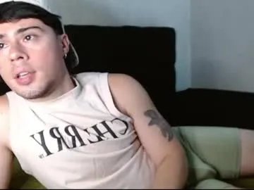 ithan_salvatore — BOTH CUM  #bigcock #twink  #asian #new  #latino [1570 tokens remaining]