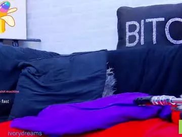 ivorydreams on Chaturbate
