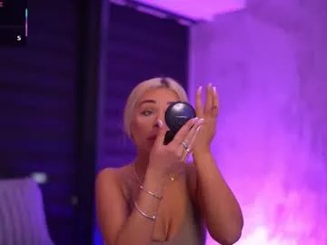 ivyrowa on Chaturbate