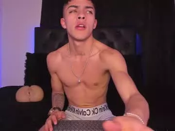 Offline james1lee_ on Chaturbate