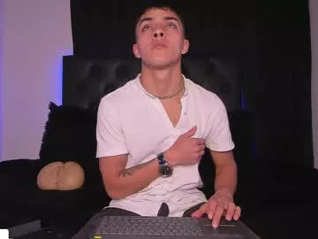 Offline james1lee_ on Chaturbate