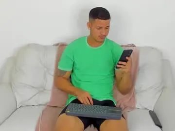 janomar01 on Chaturbate