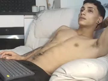 jhoanleandro on Chaturbate