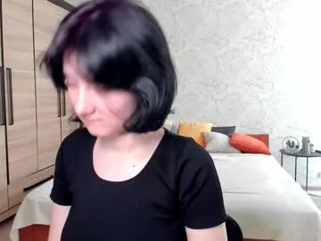 Offline julissweet on Chaturbate