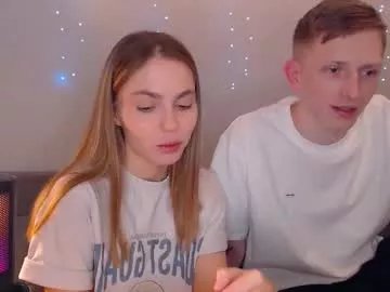 julsweet on Chaturbate