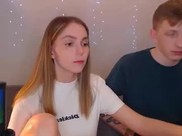 julsweet on Chaturbate