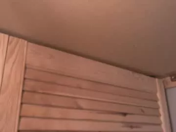 Offline junction1000 on Chaturbate