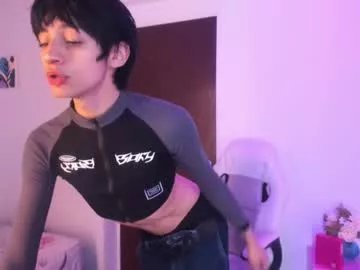 juuli_ross_ on Chaturbate