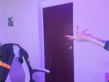 juuli_ross_ on Chaturbate