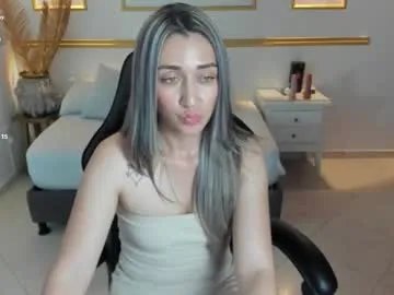 karlyy_ on Chaturbate