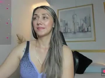 karlyy_ on Chaturbate