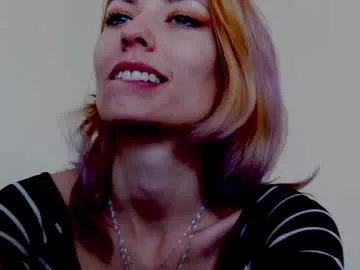 Freechat karoline121 on Chaturbate