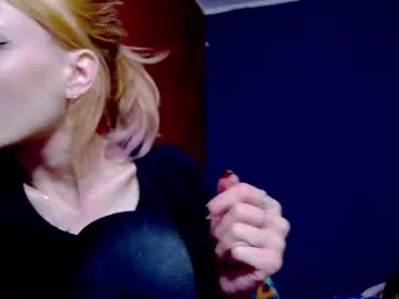 Freechat karoline121 on Chaturbate