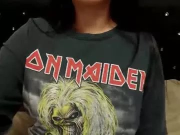 karolineburnx on Chaturbate