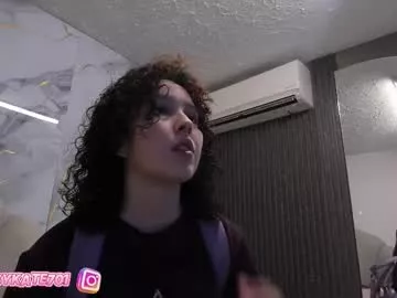 Freechat katemoss70 on Chaturbate